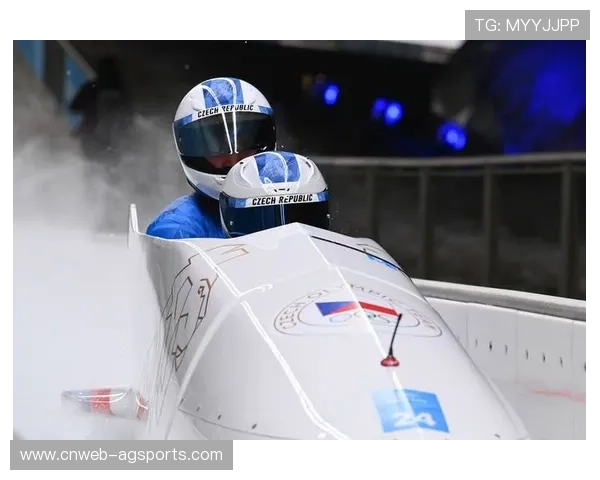 李纯键-安泰男双雪车夺冠：跨省组合的默契养成