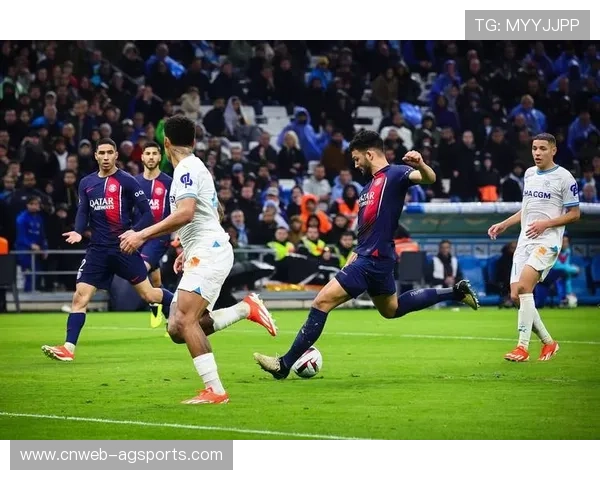 马赛3-2圣吉罗斯联合，客场险胜跻身附加赛区