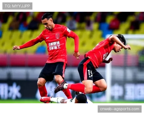 战术演化观察：更多中超球队尝试三中卫体系，攻防转换速度提升